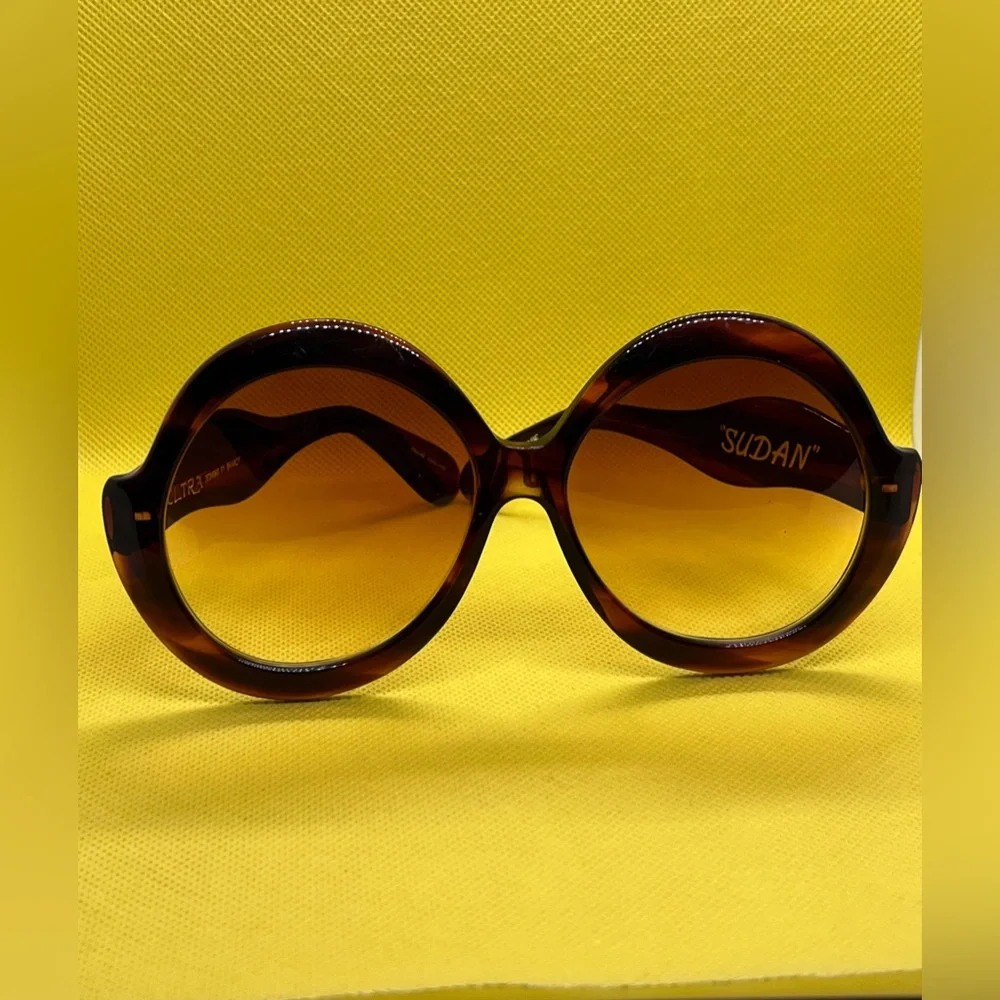 Vintage 1960s Ultra Designs by Brandy Oversized Round Sunglasses Sundan Style
